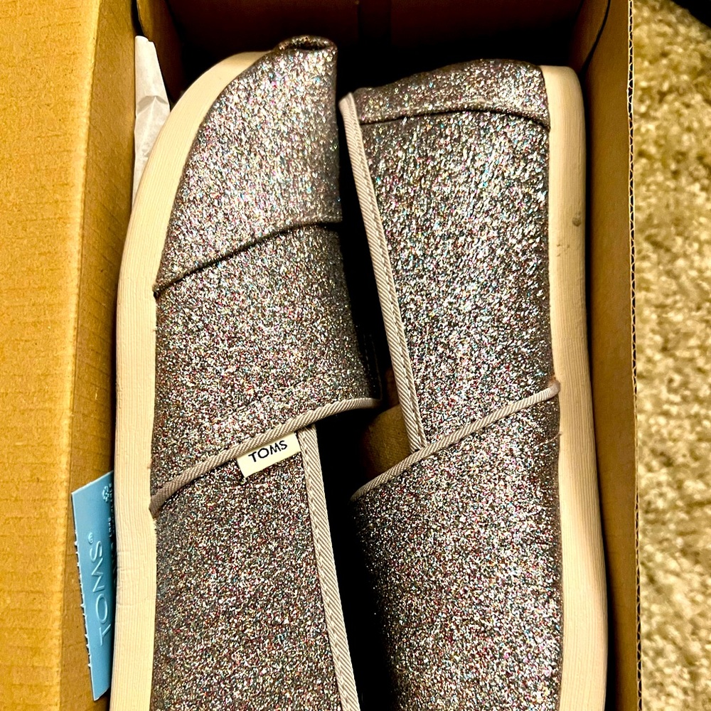 TOMs NWT